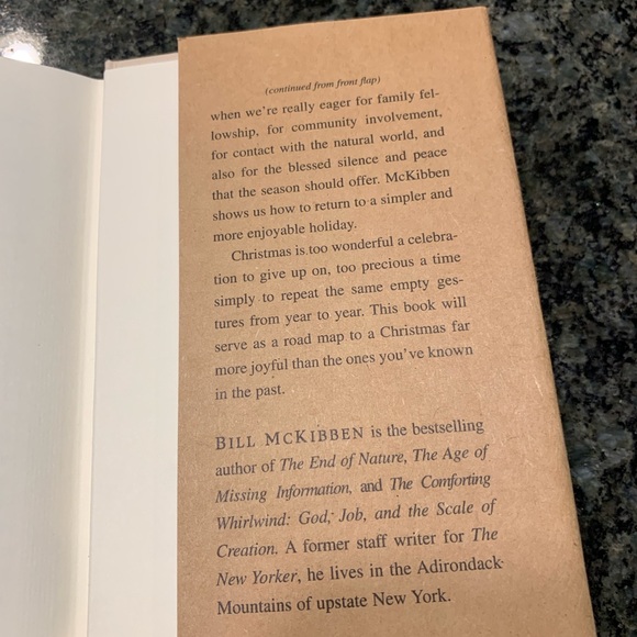 🎄Bundle of Christmas Items Includes Table Runner, Book, Ornaments, Jingle Bells - Picture 8 of 8